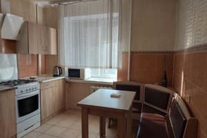 Луцк сутки Семейный стандарт возле ТАМ-ТАМ 3