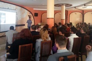 Отель Рестпарк. Конференц Зал 120-местный  1
